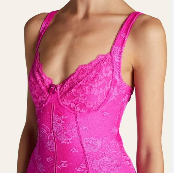 🔥FINAL PRICE DROP🔥 NWD$2,150 Balenciaga Pink Lingerie Lace Scoop Back Tank Top - Picture 4 of 16